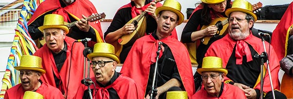 Bunter Männerchor